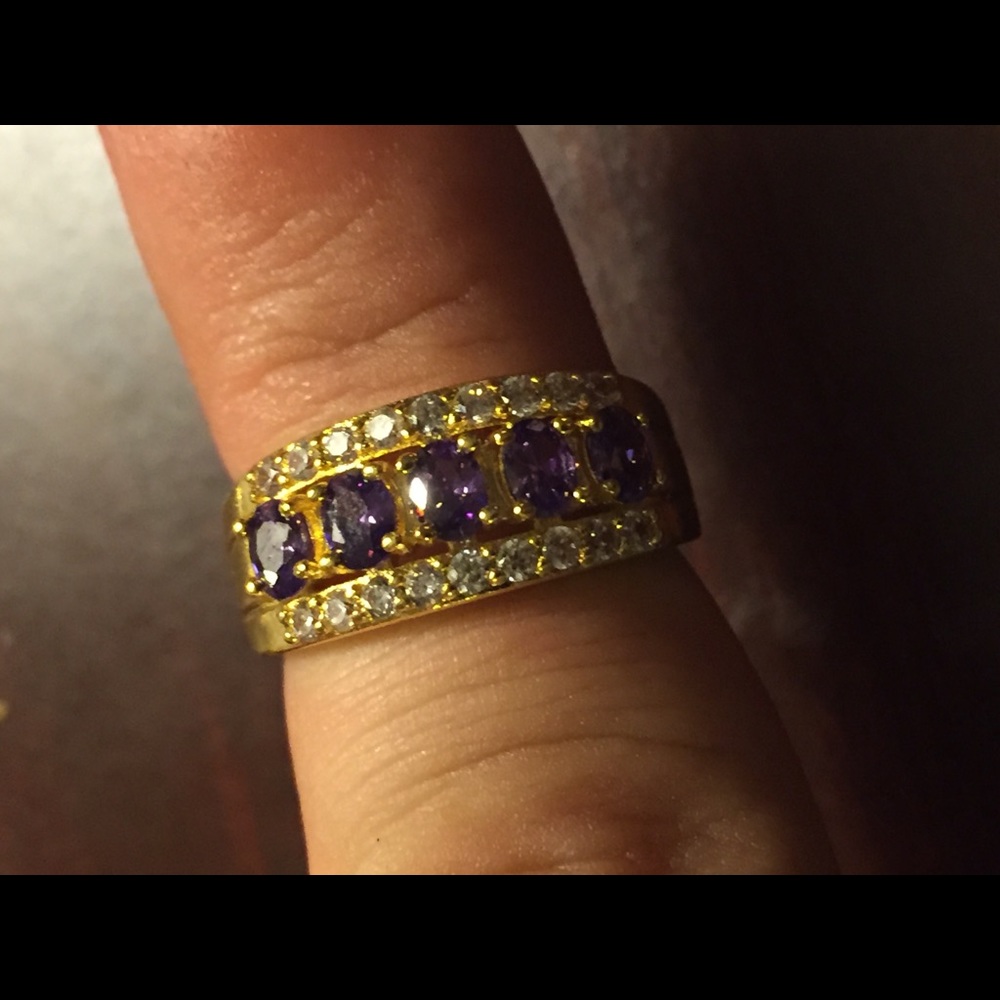 14k gold size 7 ring